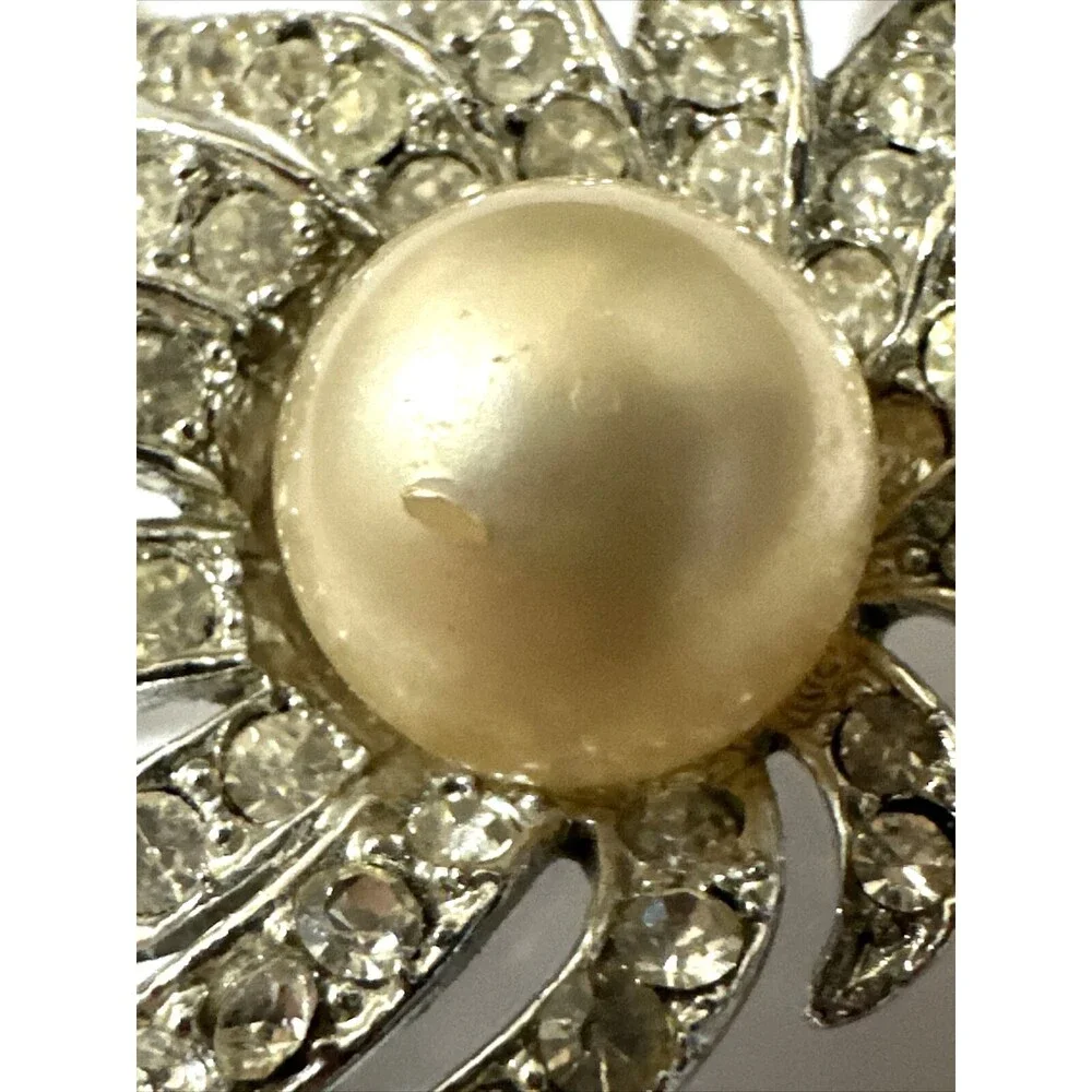 Vintage Celebrity NY Silver Tone Rhinestone Faux Pearl Sunburst Brooch Pin 2